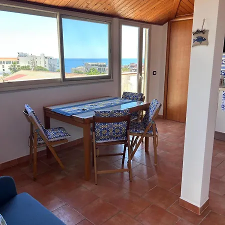 Colapesce Penthouse Giardini Naxos