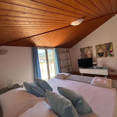Colapesce Penthouse Apartmán