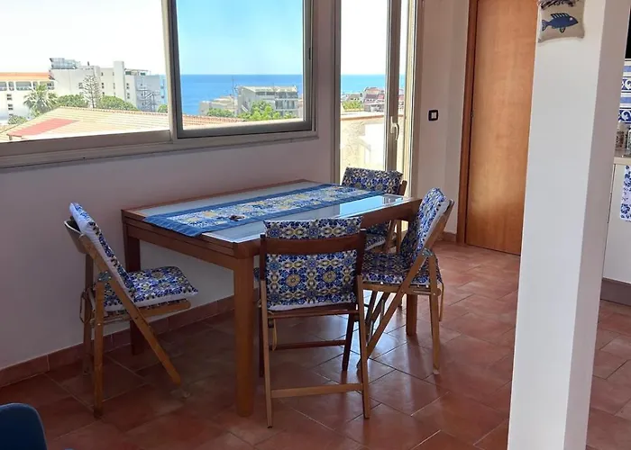Colapesce Penthouse Giardini Naxos